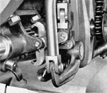 Figure 67 Hand shaft interlock, position for opening muzzle door by hand.