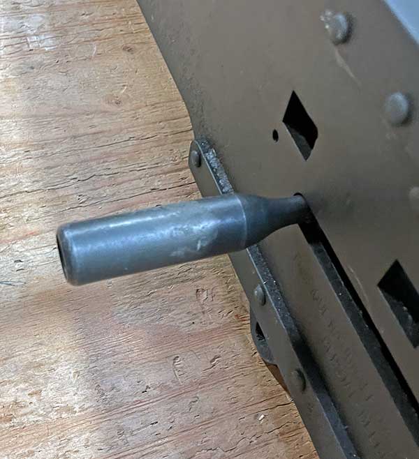 handle mounted in gun